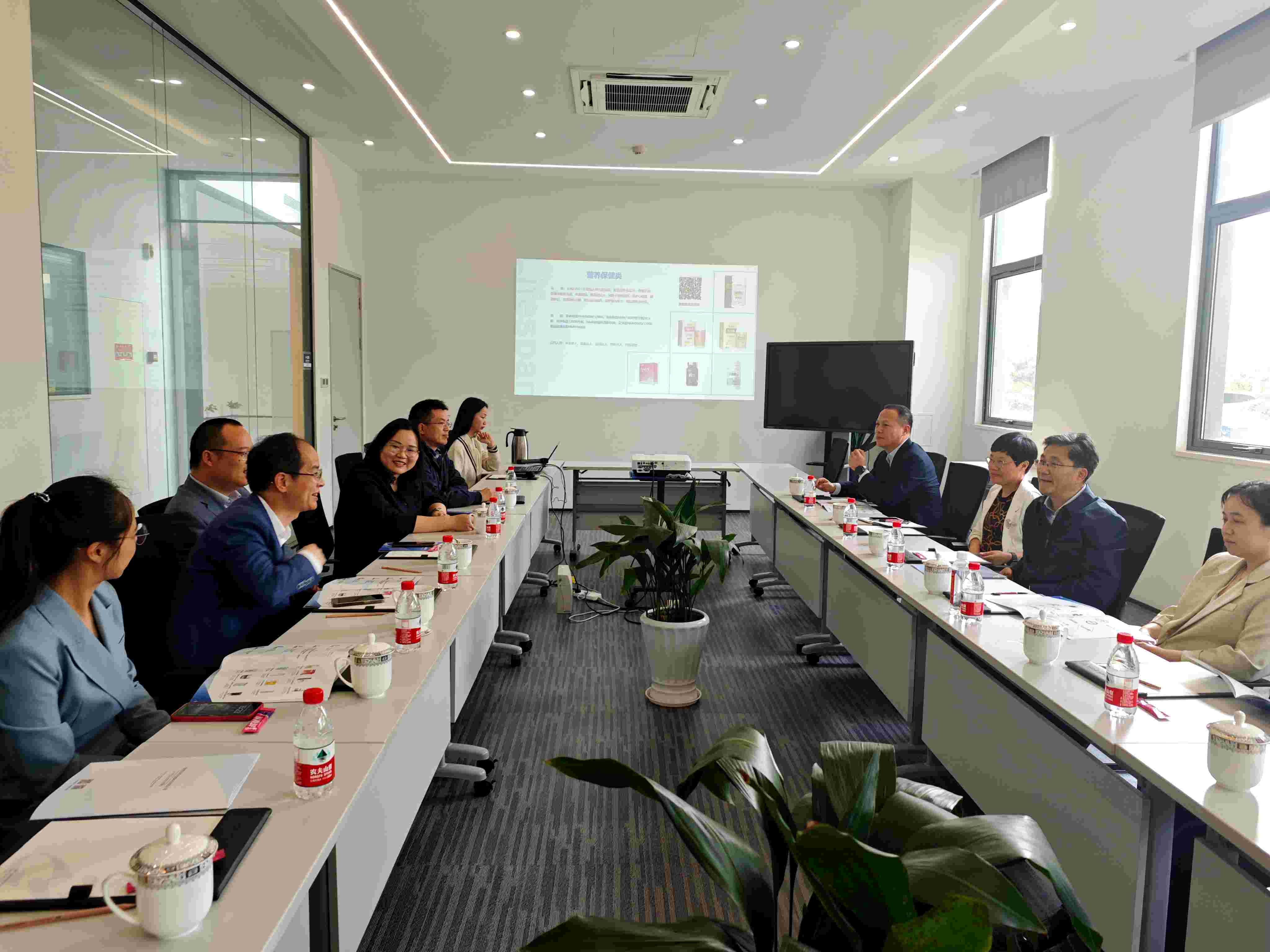 中国科协组人部组织处姜楠一行赴余姚企业调研-1.jpg